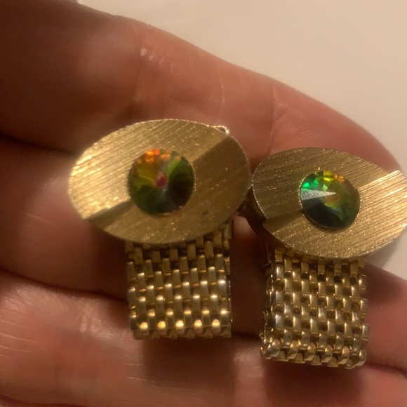 Vintage mesh gold tone with jewl cufflinks - Picture 5 of 7